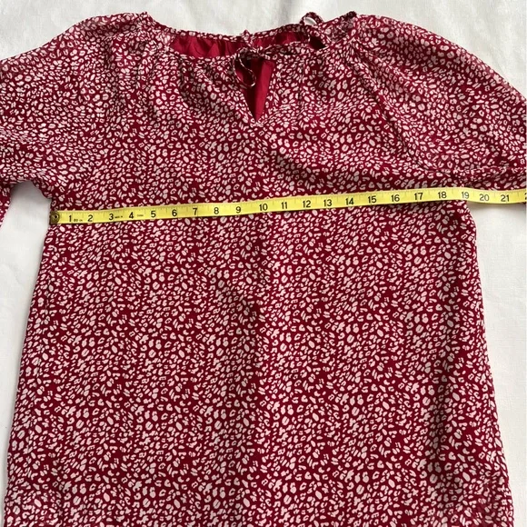 Lightweight Long Sleeve Loose Boho Red & White Floral Blouse Size M - Picture 3 of 8